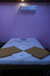 Parvathi Gust House - 4