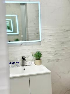 2BR in City Centre - 7