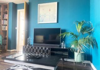 Modern 1 BD Flat with Terrace in Aldgate East and the City - 2