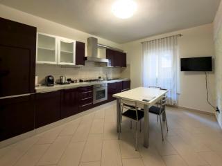 Montanari Palace - 5