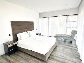 Sucassa 54 - Luxury 2 Bedroom - Dam & Mountain View - 5