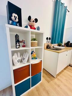 Mickey's Enchanted Studio, Central, Wi-Fi - 7