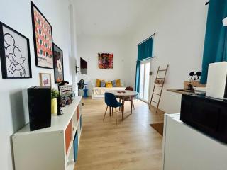 Mickey's Enchanted Studio, Central, Wi-Fi - 4