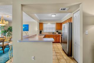 Gulf Place 7B - 5