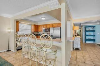 Gulf Place 7B - 4