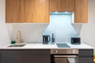 Stylish Renovated Flat near Arnos Grove - 6