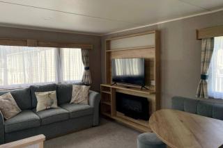 3 Bedroom Caravan - Parking Wifi Pool Access - 8