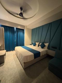 Hotel Parimal View - 1