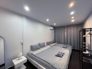 Single house 4BR parking and kitchen in Sukhumvit49-1 - 2