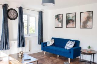 Modern Comfort 4BR House - 8