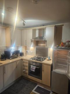 Edinburgh City cosy private bedroom and private bathroom free parking - 2