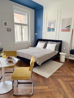 Old Town Blue Apartment - 9
