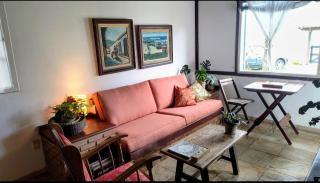 Refúgio Aconchegante no Peró Jardim Privativo Wi-Fi Ideal Casais Famílias e Home Office - 4