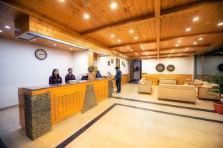 Azure Chandertal Regency Hotel And Spa - 6