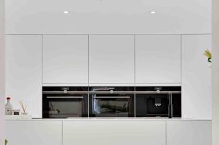 Exclusive First Floor with Designer Touches - 6