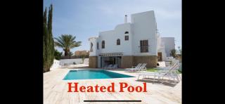 Villa with HEATED Pool and Amazing Mountain and Sea Views No Young Groups Allowed - 0