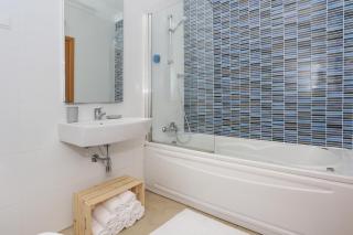 3-Bedroom Apt Sleeps 6 Pool Gym & Jacuzzi - 7