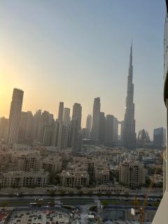 Stunning Studio facing Burj Khalifa - 7