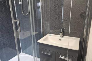 City Chic Retreat in Bridgend - 5