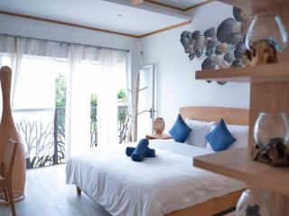Ocean Cove - 2