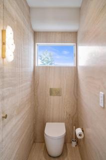 Luxury 2BR Paddington Retreat Near Stadium & Park - 4