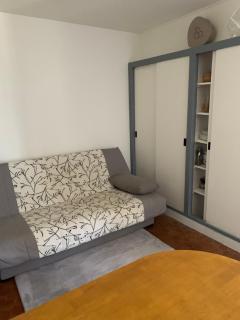 Appartement F2 agréable avec terrasse - 4