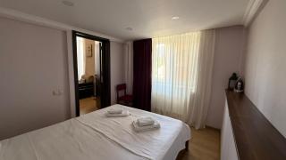 Bright and Cozy Apartment on Aghmashenebeli Avenue - 5