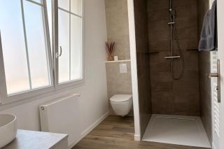 Spacious house village center courtyard and parking - 5