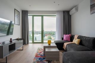 Roots Two - Tranquil Lakeview Escape with Balcony - 7