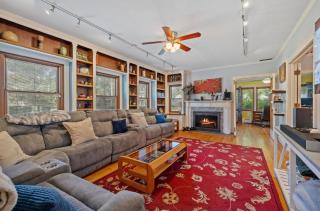 Starved Rock Pool House - 5