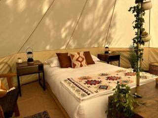 Gorgeous Bell Tent near Bruce Peninsula National Park, Perfect for an Off-Grid Weekend of Glamping - 9