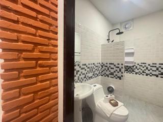 Sunrise House at Lanta - 4