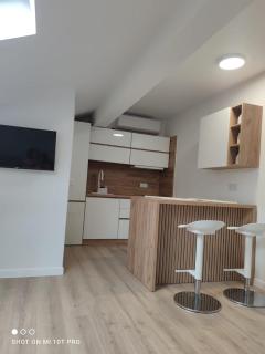 Theo House One - 7