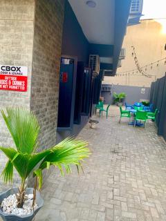 Cbox Lodge & Lounge - 3