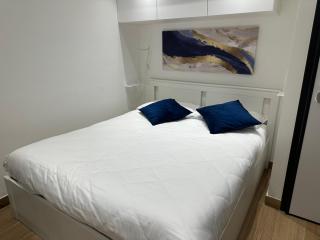 2 minutes walk from Metro M2 in SantAmbrogio M4 - 9