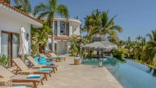 Modern Beachfront Escape in Cabo - 0