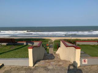 Apto novo - pé na areia em condomínio horizontal - 2