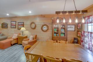 Cozy Hollister Cabin Perfect for Families! - 3