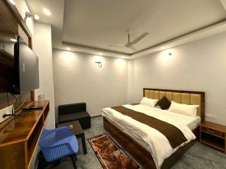 Divya Ganga - Shivpuri, Rishikesh - 0