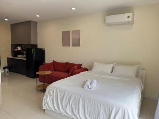 Studio Apartment near RMIT - 9