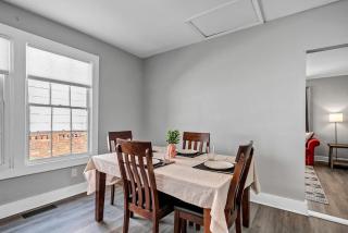 Bangalow 2B 1 BA - Minutes from 5 Points - 1