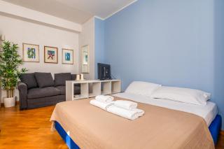 Charming Studio Milano with Balcony & Wi-Fi - 4
