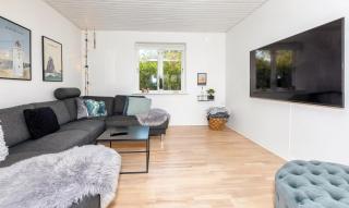 Holiday Home With Hot Tub And Offers Many Activities! - 4