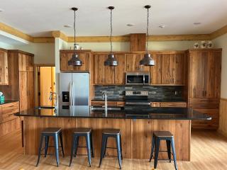 The Canopy at Pine Cone Lodge - 7