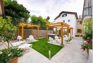 Ravello House - 8