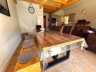 Artemisia - 4 bed apartment stunning views - 4