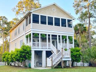 Large Home w Spa Midway to Savannah & Tybee Island! Dog friendly Venue - 8