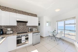 Blouberg Beauty Sea and Table Mountain Views The Bay A501 - 2
