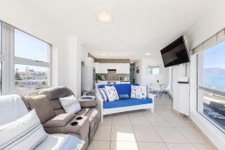 Blouberg Beauty Sea and Table Mountain Views The Bay A501 - 4