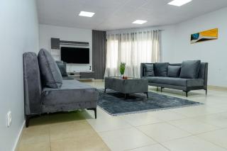 Royal room in a spacious apartment - 2
